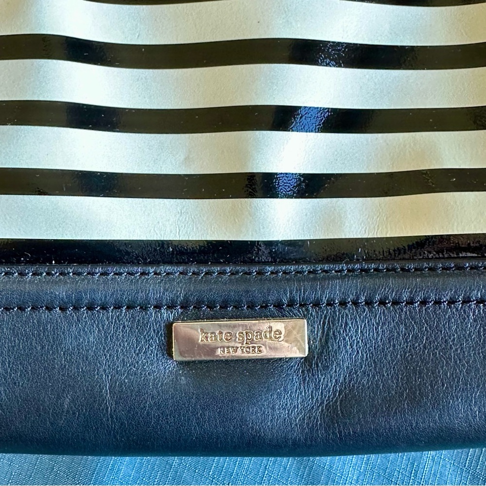 Kate Spade Black and White Striped Shoulder Bag - Picture 2 of 8